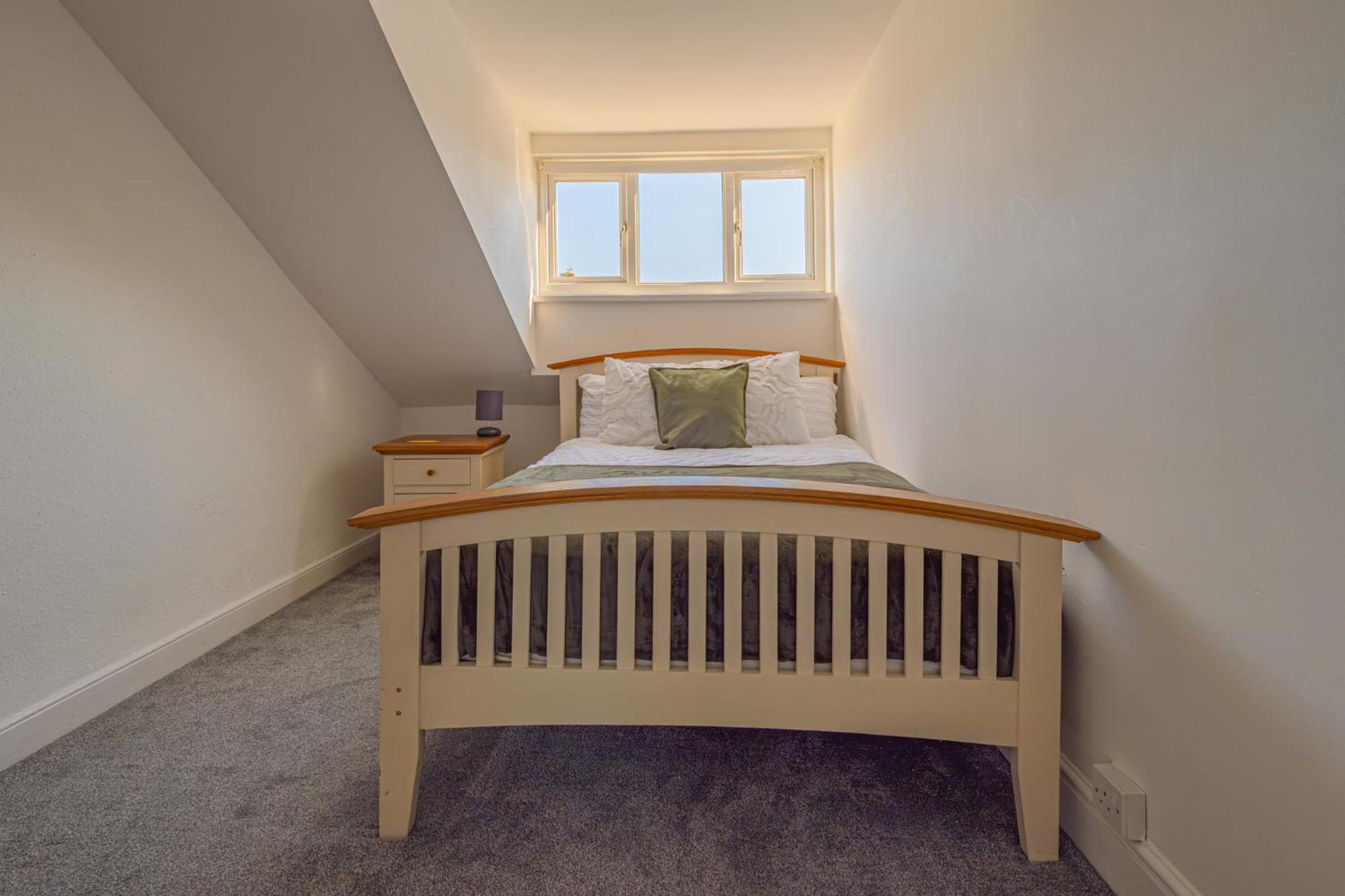 Castleview Coastal Comfort With 2 Parking Spaces Oystermouth Exterior foto