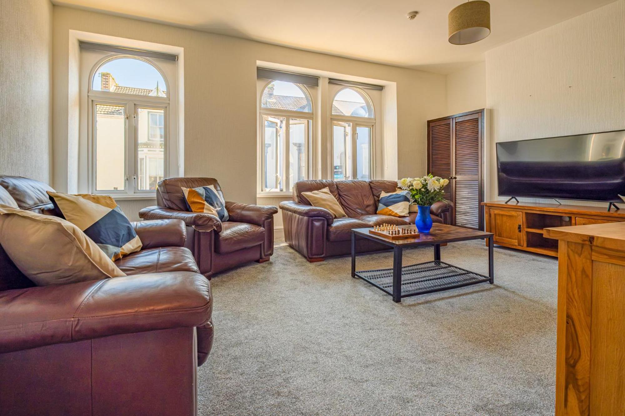 Castleview Coastal Comfort With 2 Parking Spaces Oystermouth Exterior foto