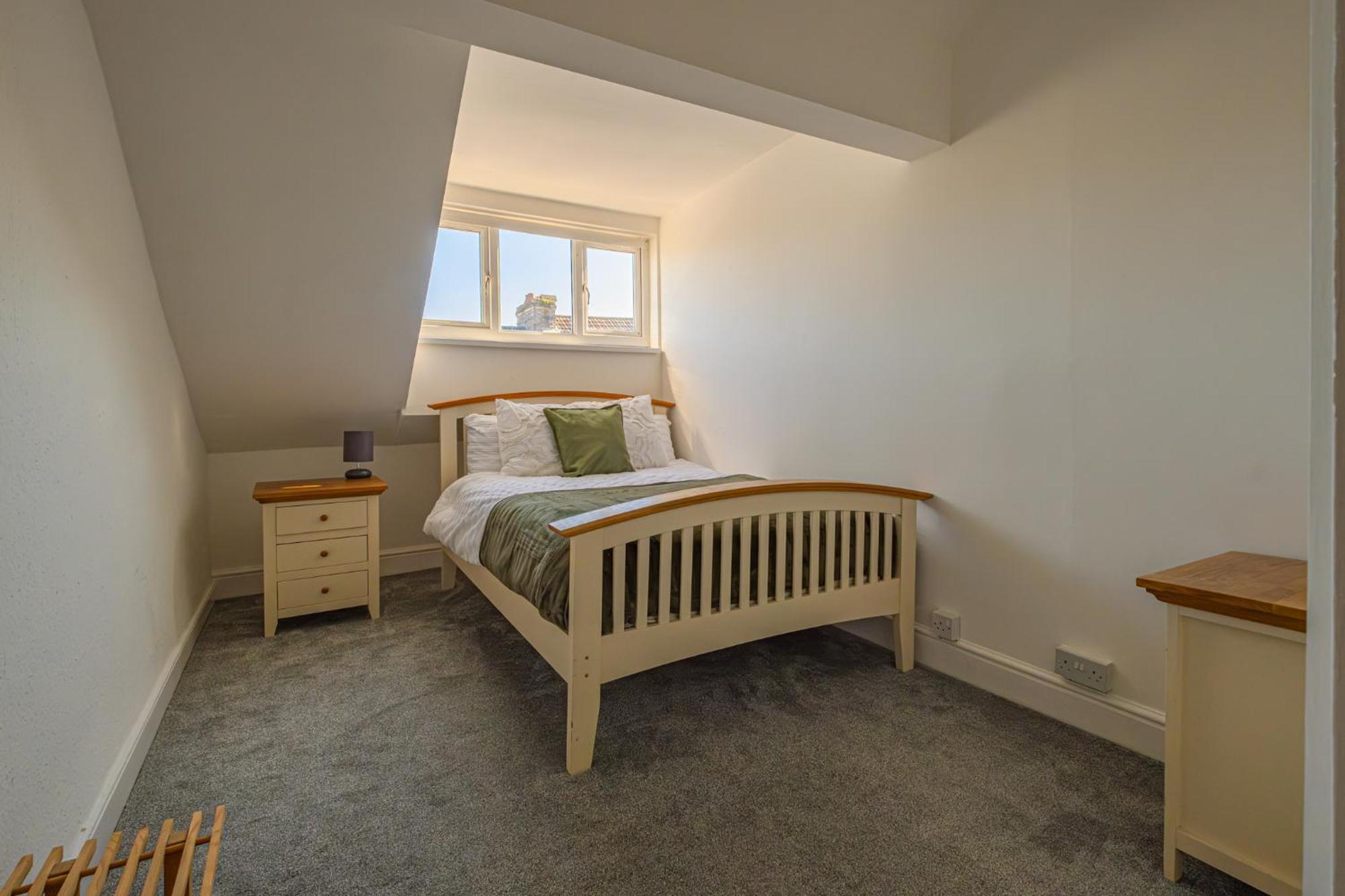 Castleview Coastal Comfort With 2 Parking Spaces Oystermouth Exterior foto