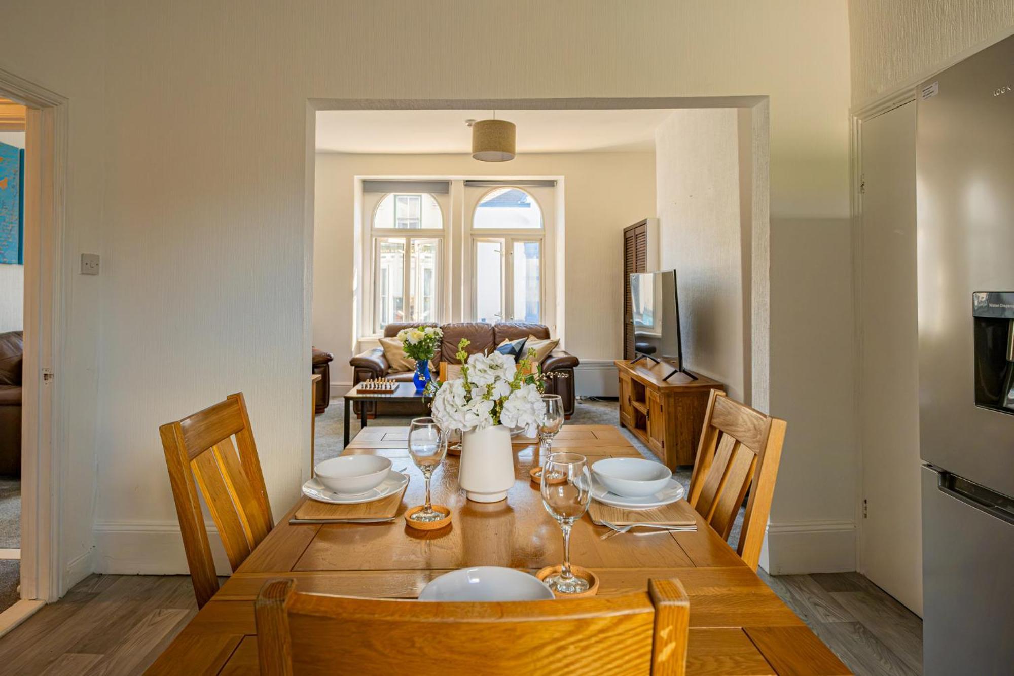 Castleview Coastal Comfort With 2 Parking Spaces Oystermouth Exterior foto